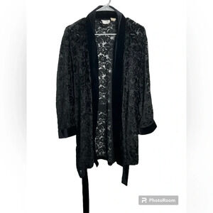 Vintage Victoria’s Secret - Black velvet burnout robe, OS